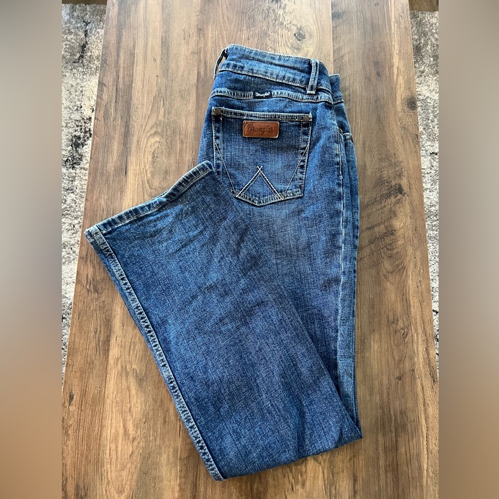 WRANGLER RETRO WOMEN'S MEDIUM WASH MID RISE MAE MEGAN BOOTCUT JEANS